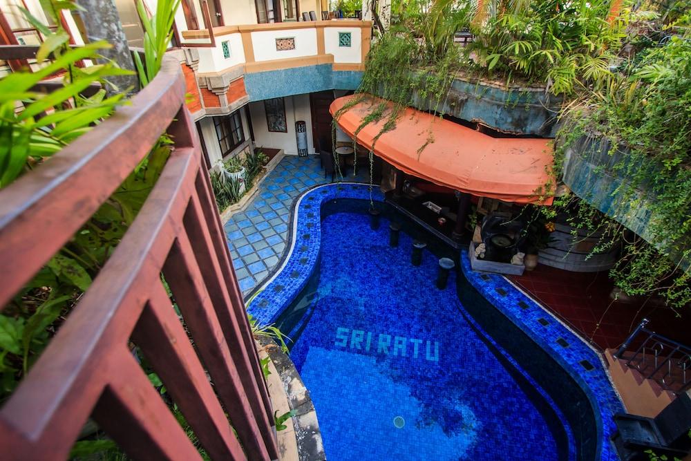 Sri Ratu Hotel Легіан Екстер'єр фото